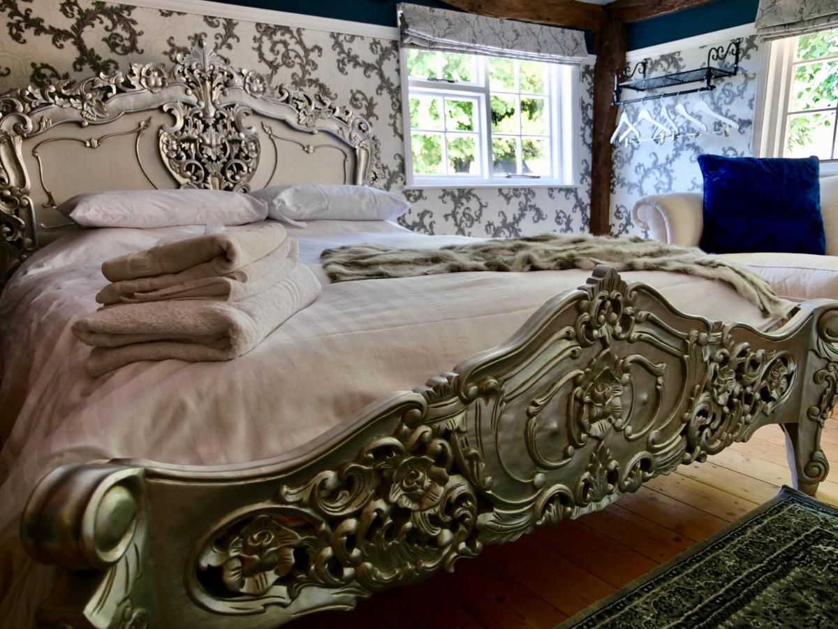 Luxury 9 Bed Manor House Hot Tub Cinema Room Skytv Саффрон-Уолден Экстерьер фото